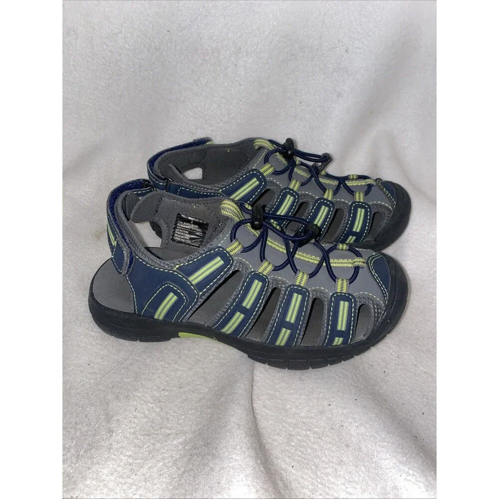 Khombu hiking sandal water shoe Gray Dillon Water 1 Youth Shoe 962653 NWOT